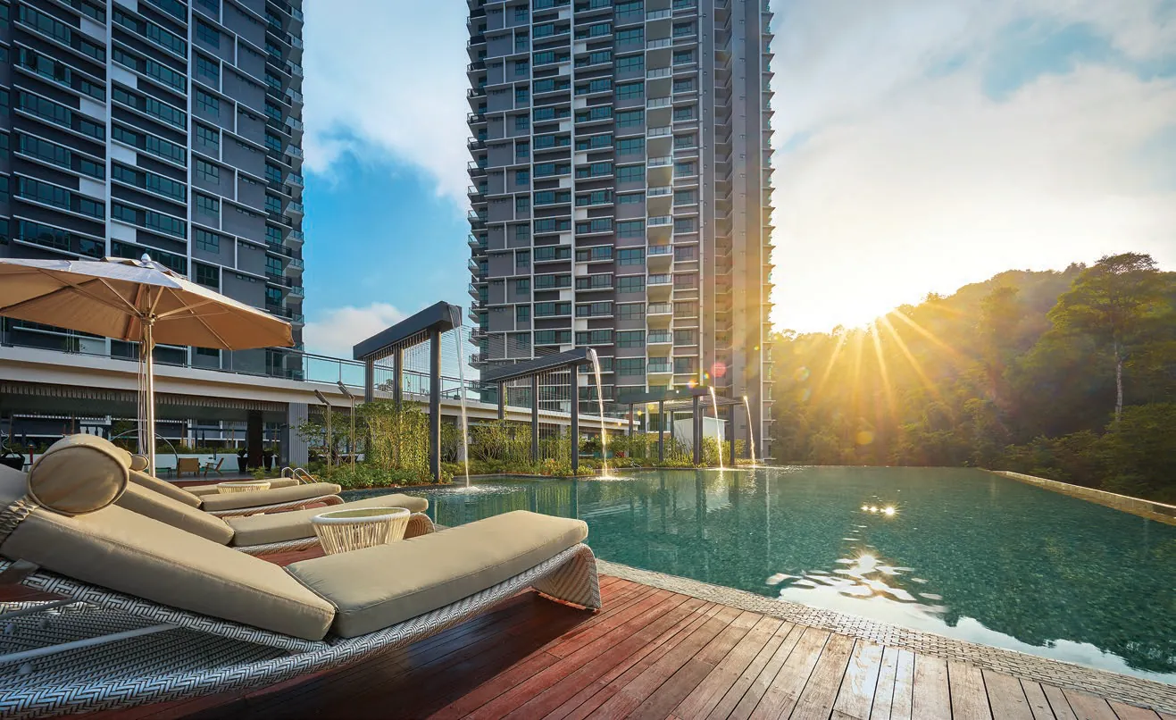 Alila 2 infinity pool